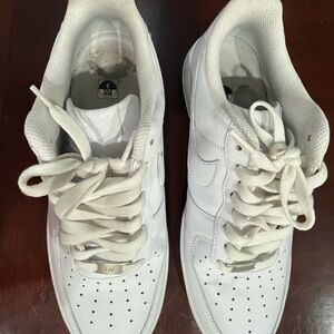 Nike Air Force 1 07 Sleek White Men's Sneakers - 2 FOR 1 - Excellent Condition